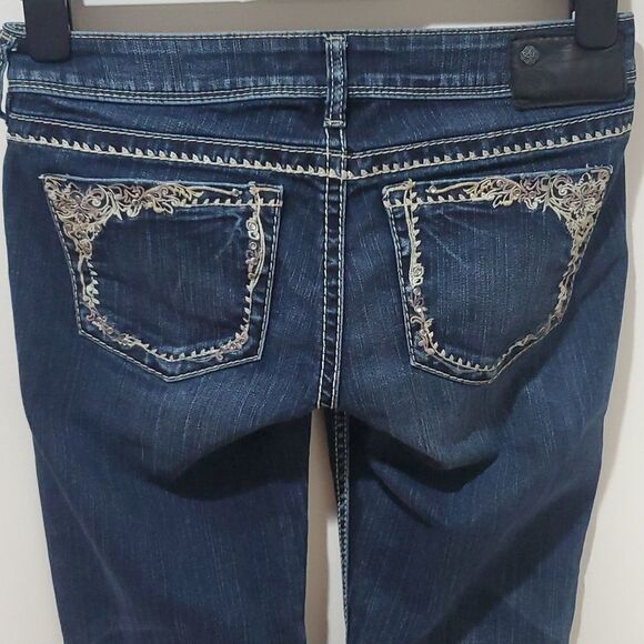 SILVER Tuesday dark wash boot cut jeans - Picture 5 of 8